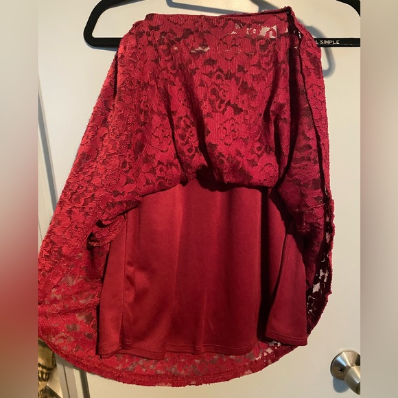 Maroon lace swing skirt - Picture 2 of 2